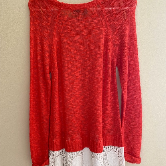 ⬇️PRICE DROP⬇️ Democracy Dark Coral Lace Trim Sweater Size M - Picture 3 of 4